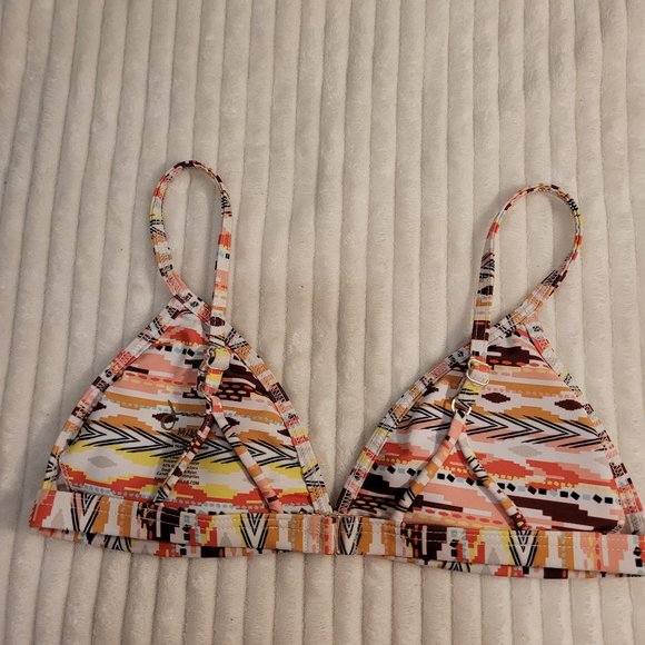 June bikini top - Picture 2 of 3